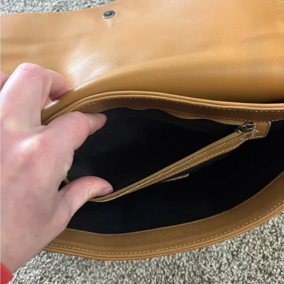 Vintage Coach Shoulder Bag - Picture 6 of 8